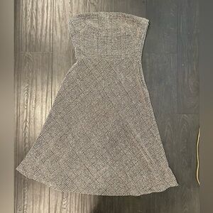 Adorable strapless tweed stretch black & tan fit and flare dress